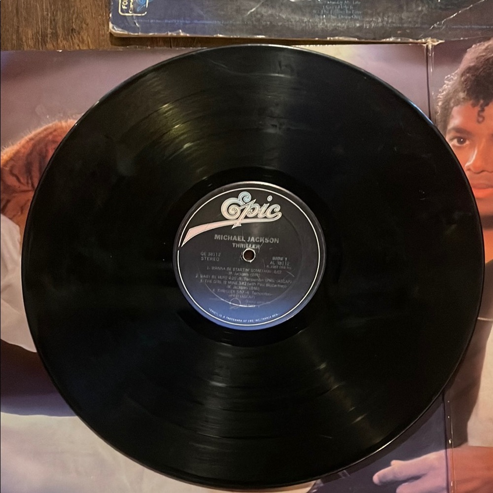 Michael Jackson Thriller Vinyl Record - Picture 8 of 10
